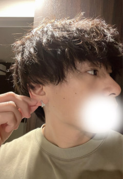 新しいピアスと明日について