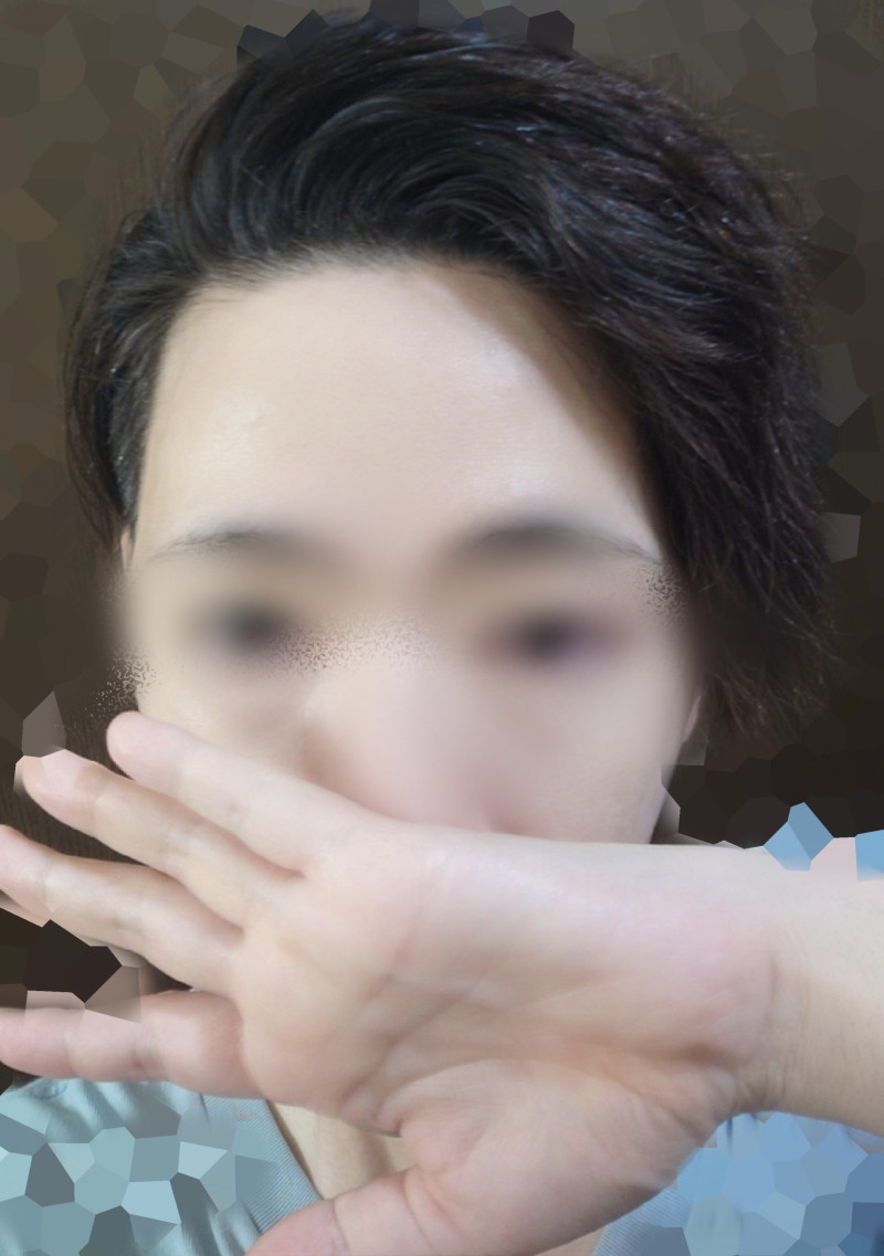 ﾓｻﾞｲｸに囲まれし男