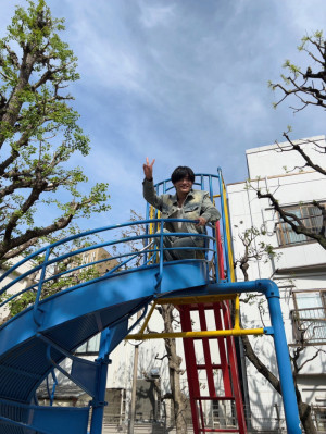 触れるより、近い距離で。