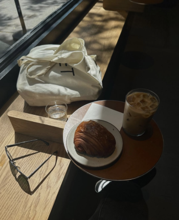 カフェにて