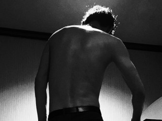背中で魅せれる男へ