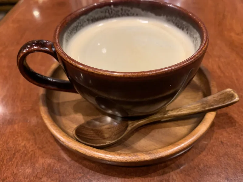 カフェの効果。お肌のダメージも防ぐ！