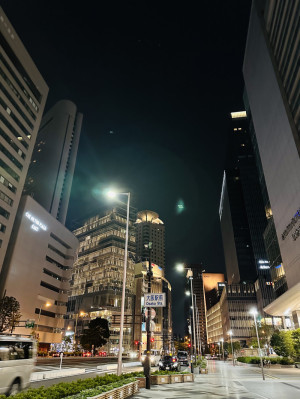 夜の街にて