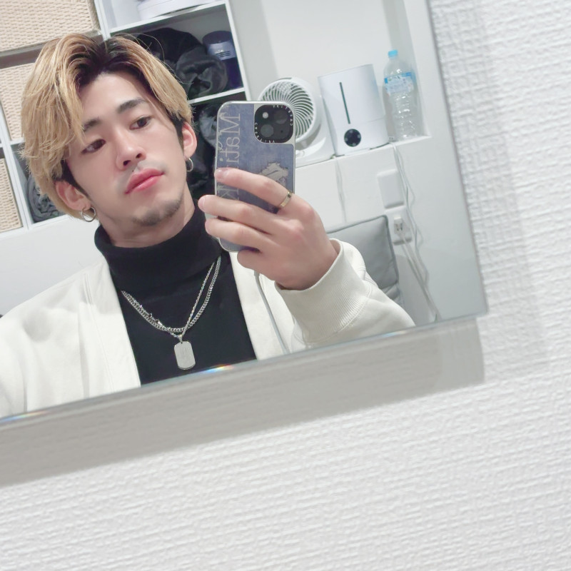待機✌︎（’ω’）✌︎