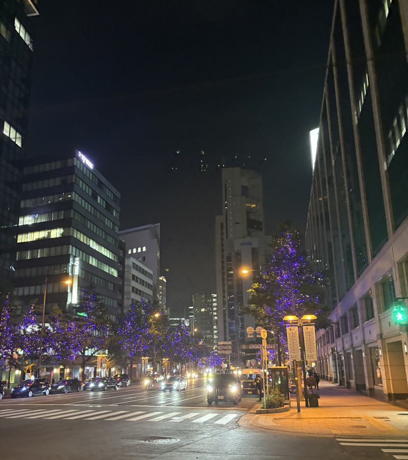 夜の街をデート