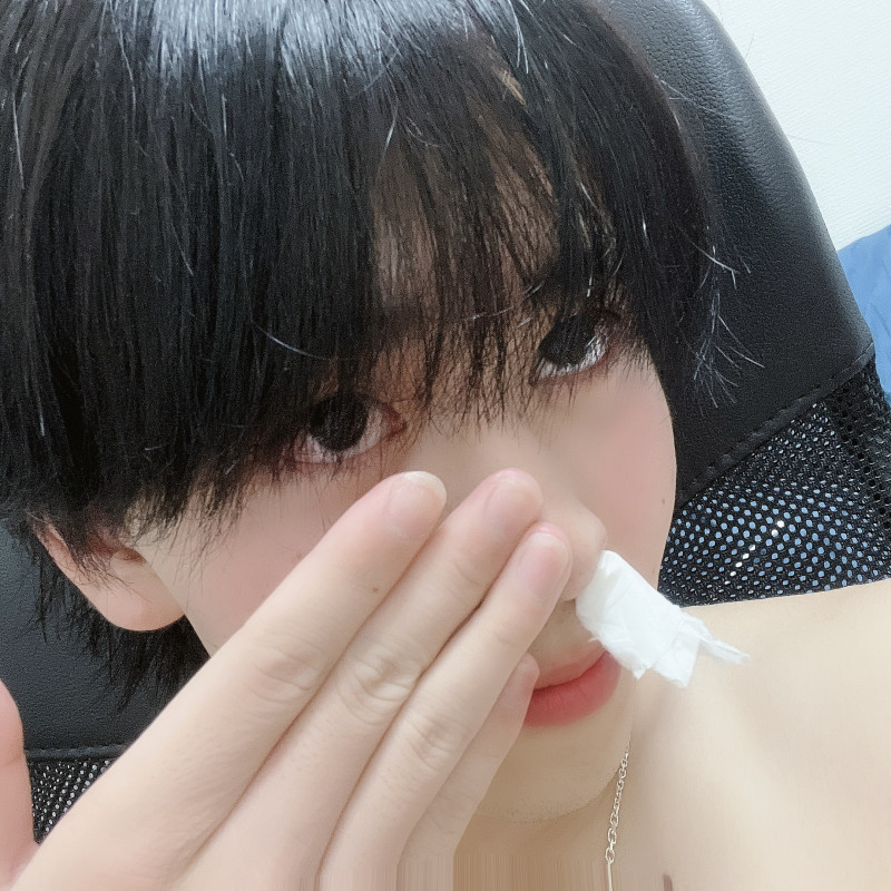 朝から…