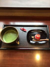 新しいYシャツを着ました