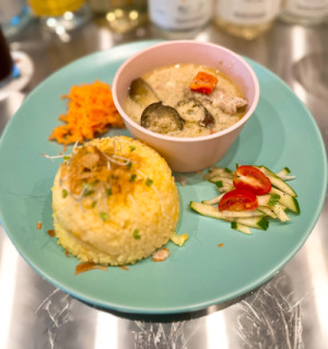 カレーも良いけど女風もね！