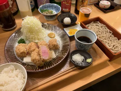 とんかつと蕎麦　山せみ　神楽坂