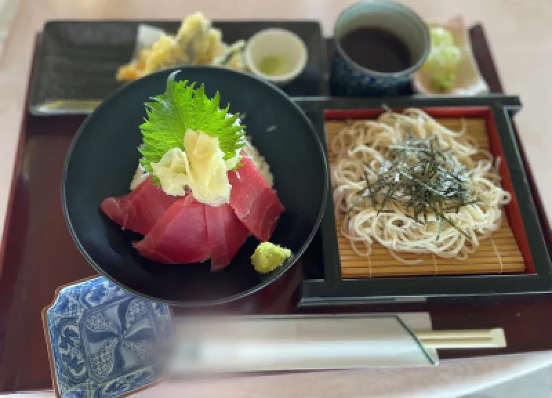 今日は本降りの雨だけど、